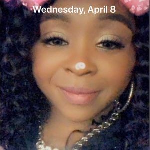 Meet your Posher, Chenika